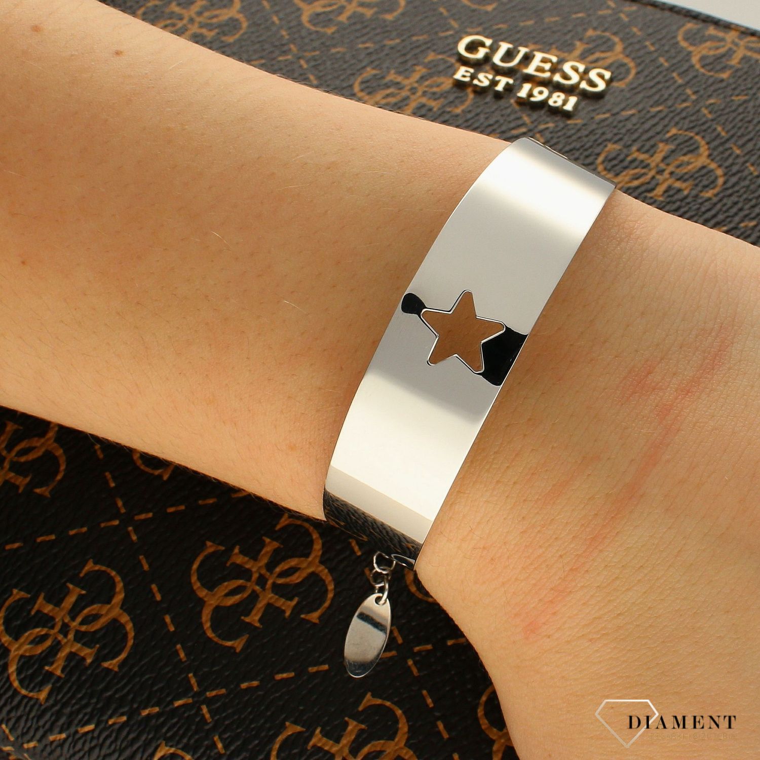 Srebrna, sztywna Bransoletka Dall'Acqua  Gwiazdka  925 B RM 21143 GW.jpg